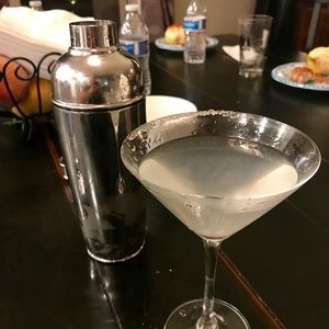 Meet your Posher, Cecilia